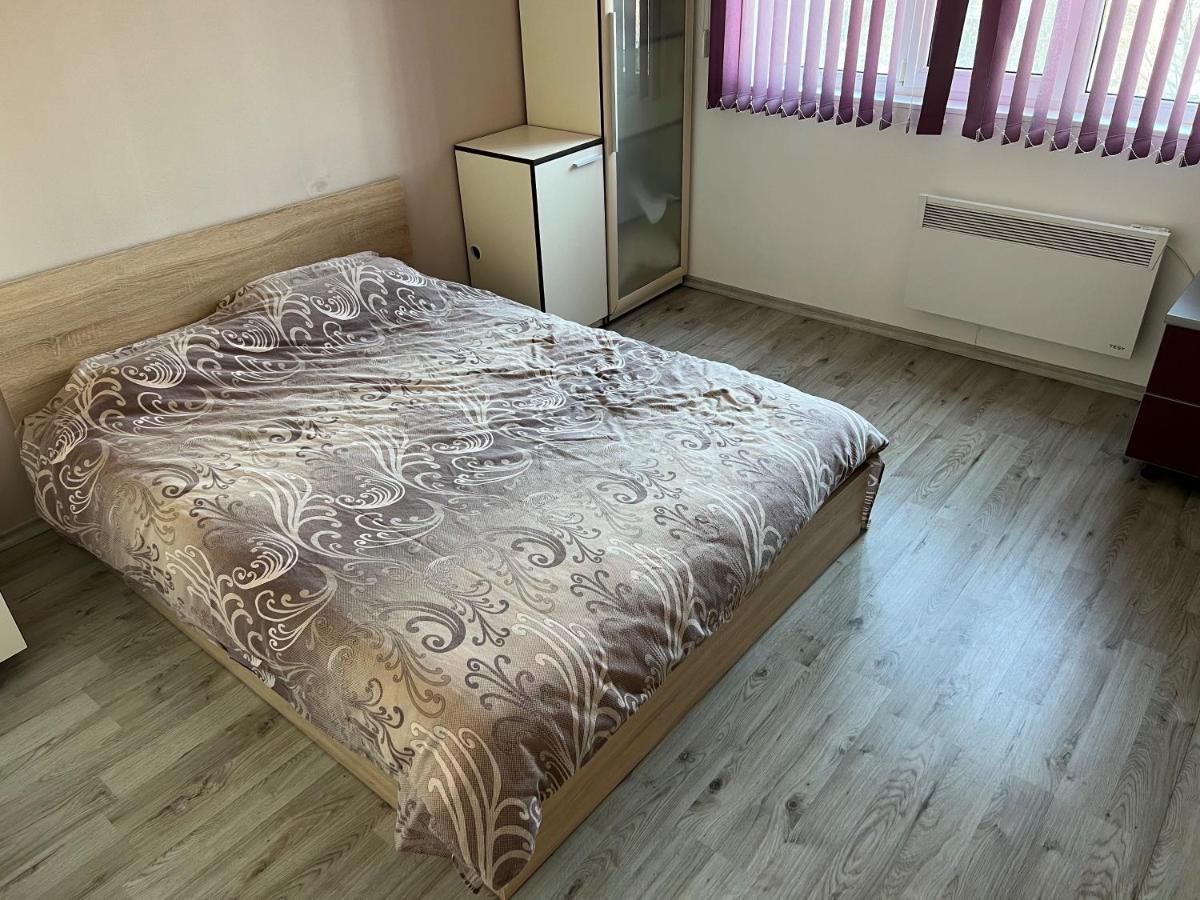 Cosy Central Apartment Várna Kültér fotó